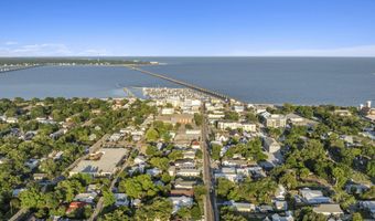 220 Main -105 South Toulme St, Bay St. Louis, MS 39520