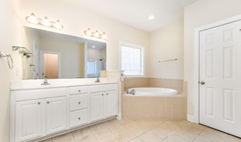 209 Homegate Cir, Apex, NC 27502