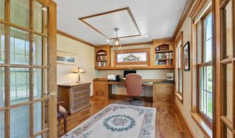 12581 Dover Dr, Apple Valley, MN 55124