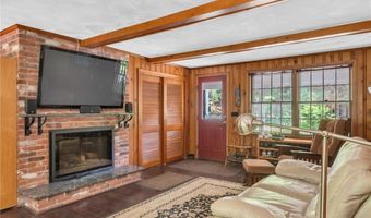12 Howard Rd, Cumberland, RI 02864