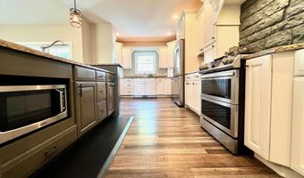 922 Meadowlake Ct, Bedford, IN 47421