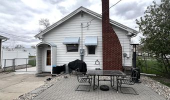 1204 S 2nd St, Aberdeen, SD 57401
