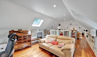 6907 BRADLEY Blvd, Bethesda, MD 20817