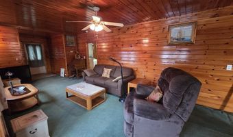 54 Slocum St, Acushnet, MA 02743