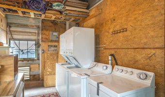 19 Leslie St, Apalachicola, FL 32320