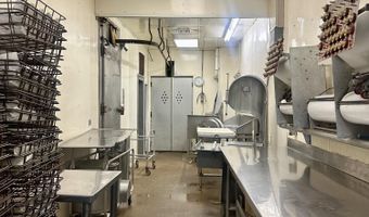 418 E Washington St, Arma, KS 66712