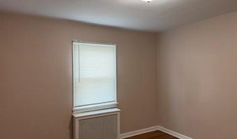 128 Pleasant Ave, Bergenfield, NJ 07621
