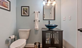 271 Red Gate Ln, Acton, ME 04001