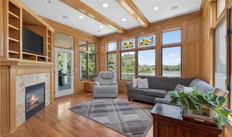 15526 Evans Rd, Basehor, KS 66007
