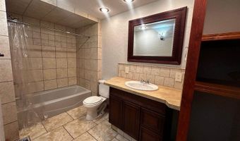 308 E 5th Ave, Arkansas City, KS 67005