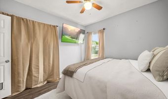 35 Hazel St B, Attleboro, MA 02703