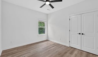 4 McGaugh Dr, Bella Vista, AR 72714