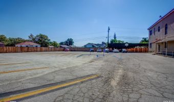 427 Woodrow Ave, Bakersfield, CA 93308