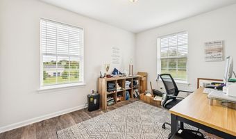 18 THOROUGHBRED Ct, Bridgeton, NJ 08302