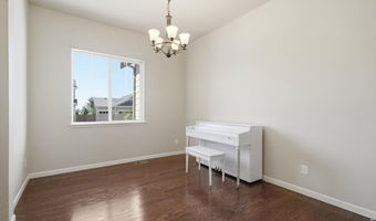 882 Jenny Ln, Berthoud, CO 80513