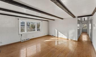 1800 Chopsey Hill Rd, Bridgeport, CT 06606