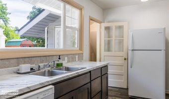 932 Cody Ave, Cody, WY 82414
