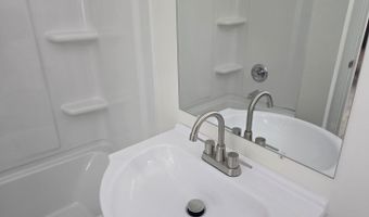 1555 Union St, Bangor, ME 04401