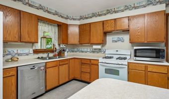 29 TRINITY Pl, Barrington, NJ 08007