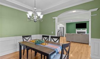 25 Ironwood Dr, Coventry, RI 02816