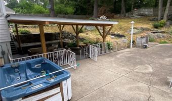 109 Cobble HIll Rd, Lincoln, RI 02865