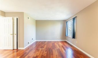 104 Palmer Dr, North Providence, RI 02904