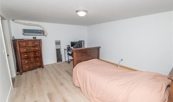 2 Ash Ln, North Providence, RI 02911