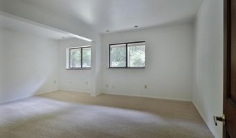 519 E Cooke Rd, Columbus, OH 43214