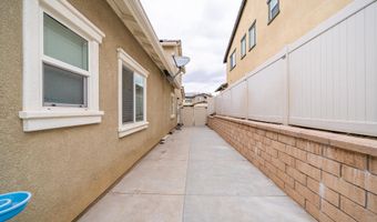 411 Calabrese St, Fallbrook, CA 92028