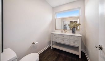 864 Gallery Ln, Ann Arbor, MI 48103