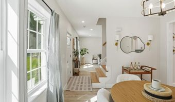 72 Wilbur Rd, Lincoln, RI 02865