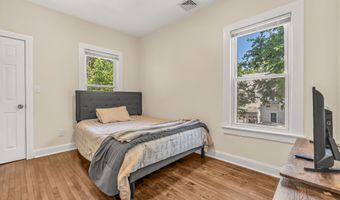 19 Lester St, Ansonia, CT 06401