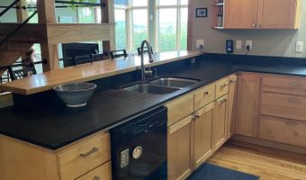 335 Valley View Dr, Addison, VT 05491