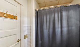 804 Hannah Ave, Alma, MI 48801