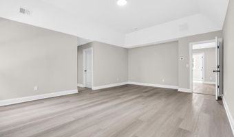 70 Seurat St, Barnegat, NJ 08005