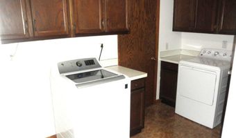 16707 57 Hwy, Aplington, IA 50604