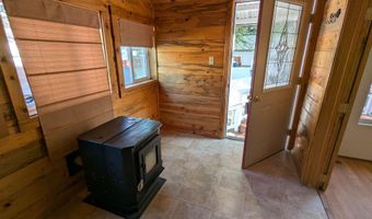 514 W30/W32 Sawyer St W30/32, Cascade, ID 83611