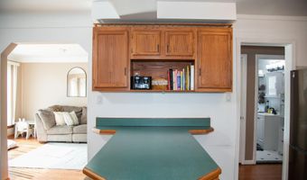 9706 Sterling Ave, Allen Park, MI 48101