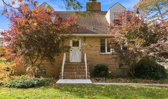 247 Serpentine Dr, Bayville, NJ 08721