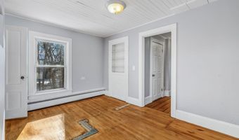 327 Essex St, Bangor, ME 04401