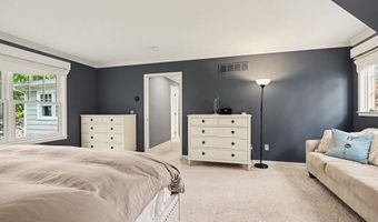 9 E Heatheridge St, Ann Arbor, MI 48104
