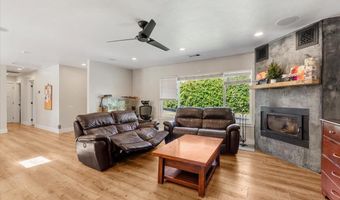 1750 27th St, Arcata, CA 95521