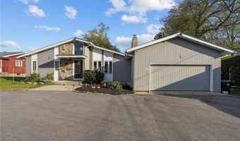 37 Pinewood Dr, North Providence, RI 02904