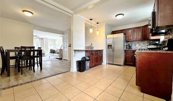 3785 GENESEE Dr, Philadelphia, PA 19154