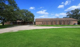 831 FM 2917, Alvin, TX 77511