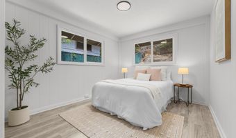 4819 Likini St, Honolulu, HI 96818