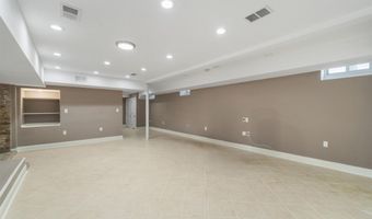 829 AVENUE C, Bayonne, NJ 07002