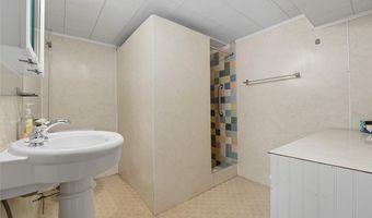 715 Holden Dr, Ashtabula, OH 44004