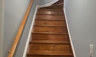 14 MEADOW St, Bayonne, NJ 07002