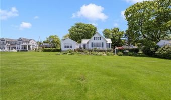 10 Casey Ct, Newport, RI 02840